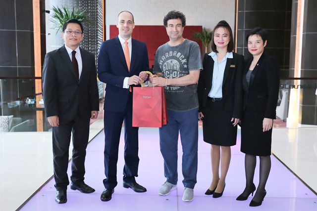 News Release - Centara Grand at CentralWorld welcomes Michelin star chef
